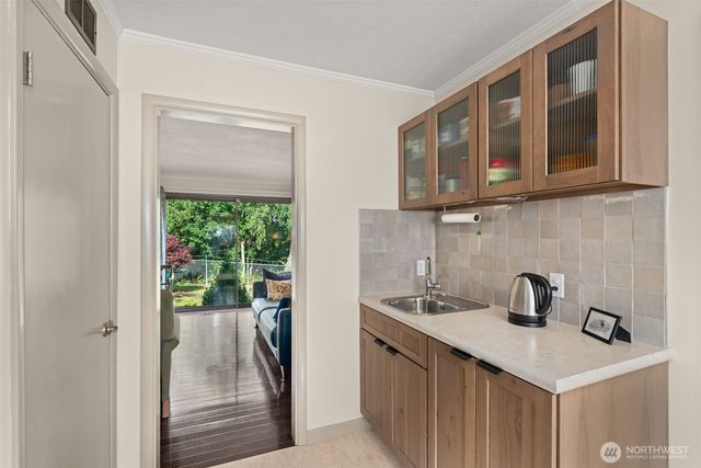 304 Monroe Street S, South Bend, WA 98586