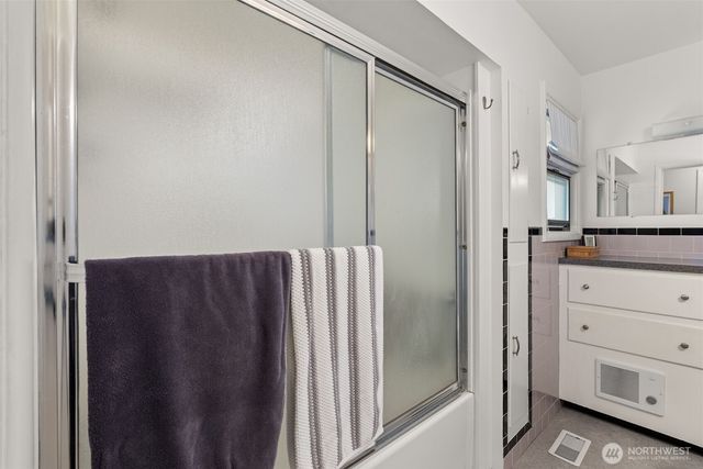 304 Monroe Street S, South Bend, WA 98586