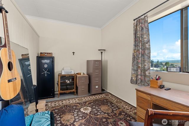 304 Monroe Street S, South Bend, WA 98586