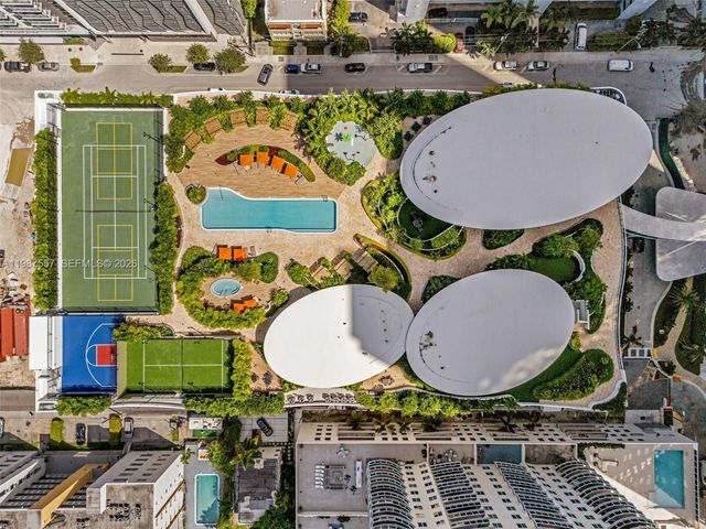 700 NE 24th st 1207, Miami, FL 33137