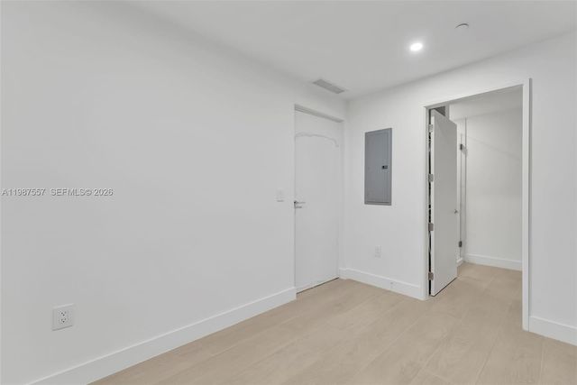 700 NE 24th st 1207, Miami, FL 33137