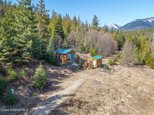 940 Sled Run Trl, Clark Fork, ID 83811