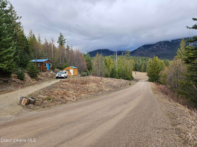 940 Sled Run Trl, Clark Fork, ID 83811