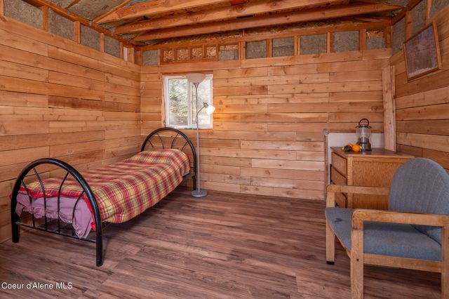 940 Sled Run Trl, Clark Fork, ID 83811