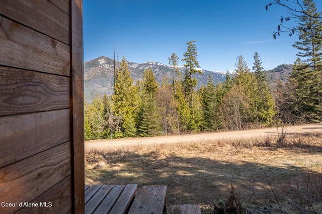 940 Sled Run Trl, Clark Fork, ID 83811