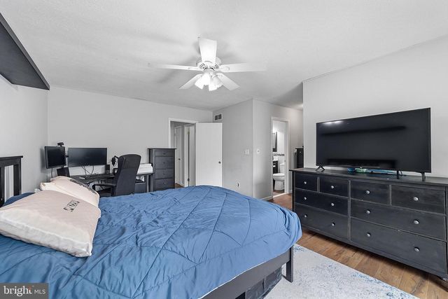 60 HICKORY CT, Jamesburg, NJ 08831