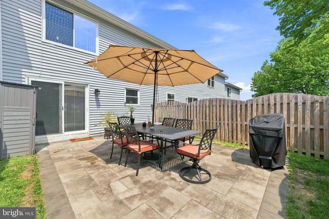 60 HICKORY CT, Jamesburg, NJ 08831