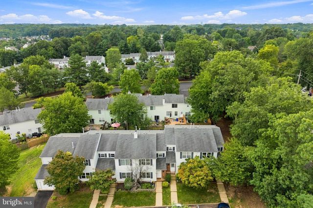60 HICKORY CT, Jamesburg, NJ 08831