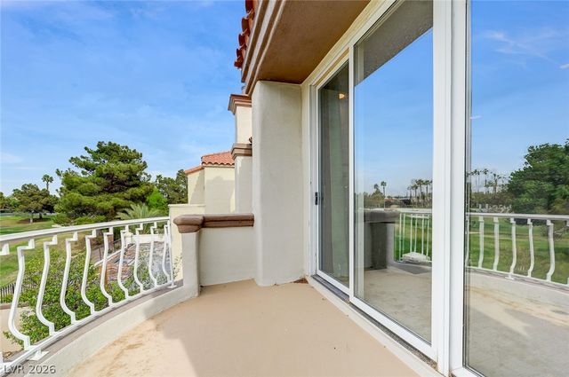 8340 Carmel Ridge Court, Las Vegas, NV 89113