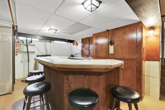 W174N9433 Devon Wood ROAD, Menomonee Falls, WI 53051