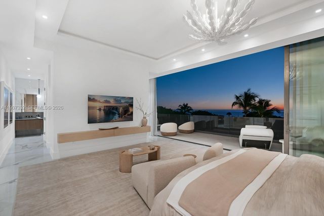 7845 Atlantic Way, Miami Beach, FL 33141