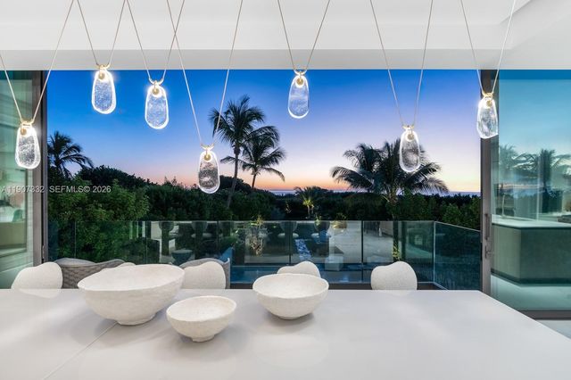 7845 Atlantic Way, Miami Beach, FL 33141