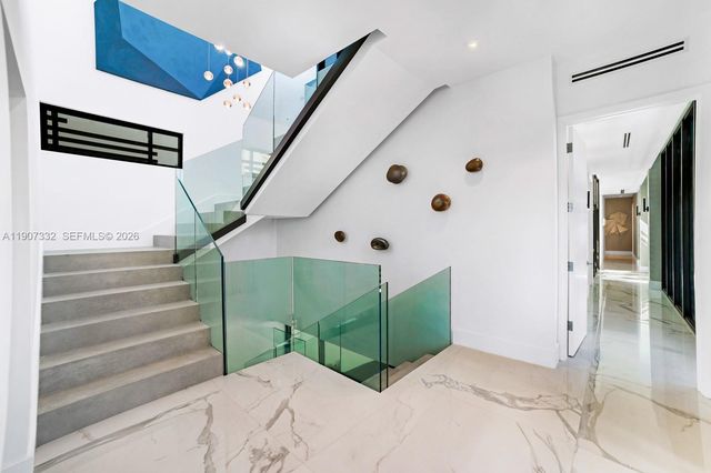 7845 Atlantic Way, Miami Beach, FL 33141