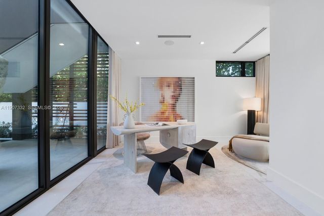 7845 Atlantic Way, Miami Beach, FL 33141