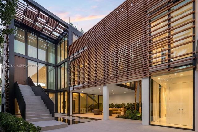 7845 Atlantic Way, Miami Beach, FL 33141