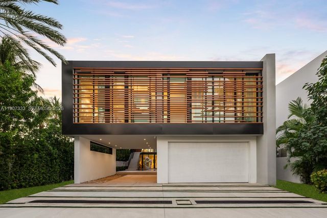 7845 Atlantic Way, Miami Beach, FL 33141