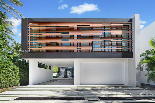 7845 Atlantic Way, Miami Beach, FL 33141