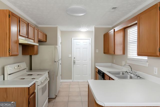 123 Willow Springs Lane, Stockbridge, GA 30281