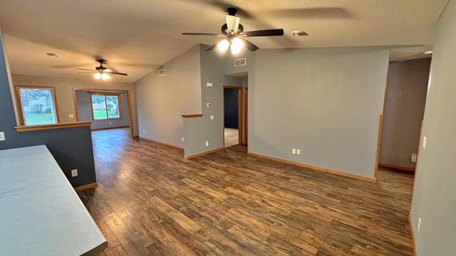 619 Fir Avenue NE, Montgomery, MN 56069