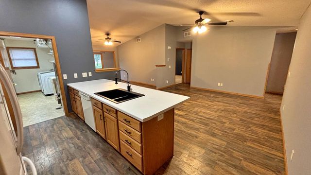 619 Fir Avenue NE, Montgomery, MN 56069