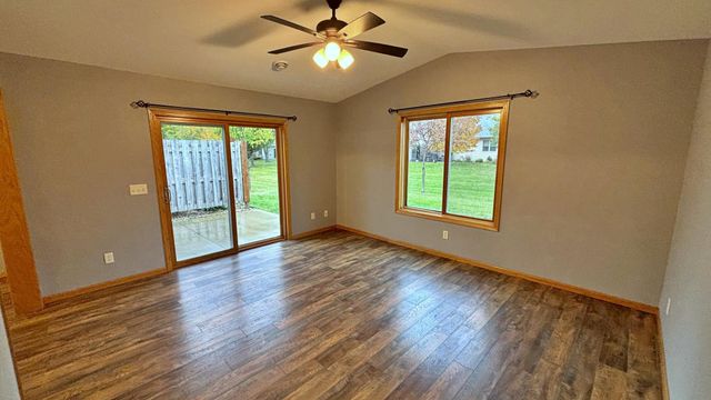 619 Fir Avenue NE, Montgomery, MN 56069