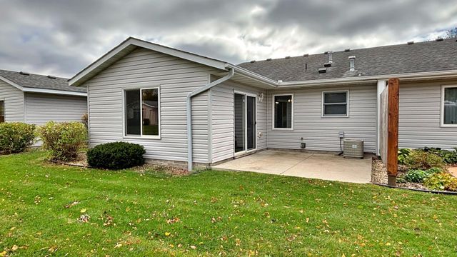 619 Fir Avenue NE, Montgomery, MN 56069