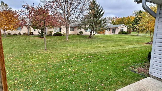 619 Fir Avenue NE, Montgomery, MN 56069