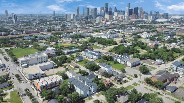 3024 Live Oak Street, Houston, TX 77004