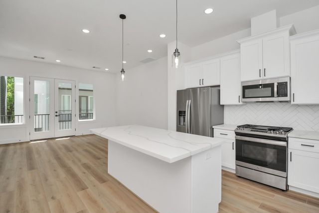 3024 Live Oak Street, Houston, TX 77004