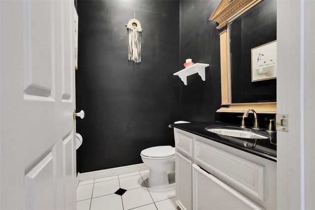 1715 Forestlake Drive, Sugar Land, TX 77479