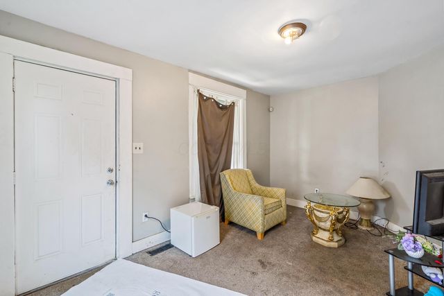 972 E 12th Avenue, Columbus, OH 43211