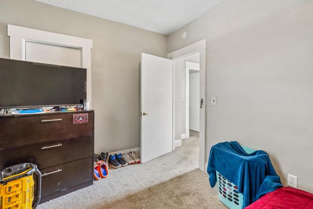 972 E 12th Avenue, Columbus, OH 43211