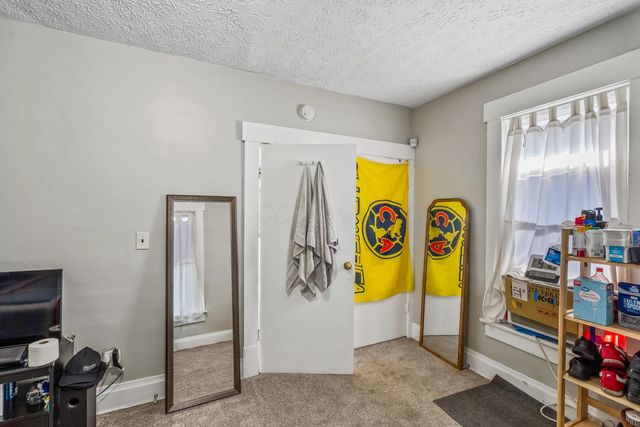 972 E 12th Avenue, Columbus, OH 43211