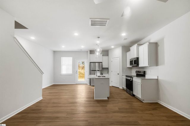 6 Stoneview Way, Taylors, SC 29687