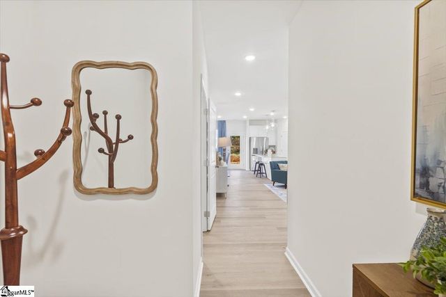 6 Stoneview Way, Taylors, SC 29687