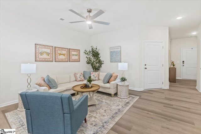 6 Stoneview Way, Taylors, SC 29687