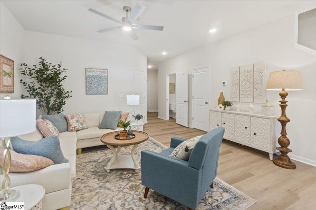 6 Stoneview Way, Taylors, SC 29687