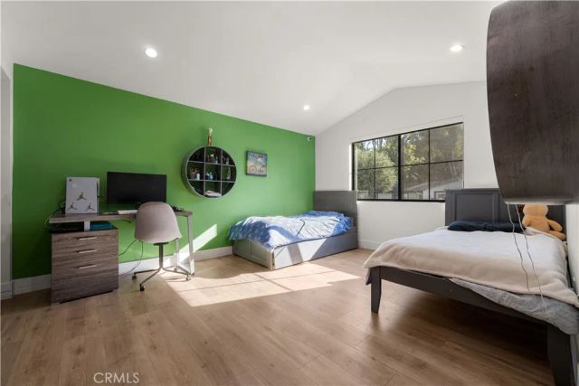 20461 Coulson, Woodland Hills, CA 91367