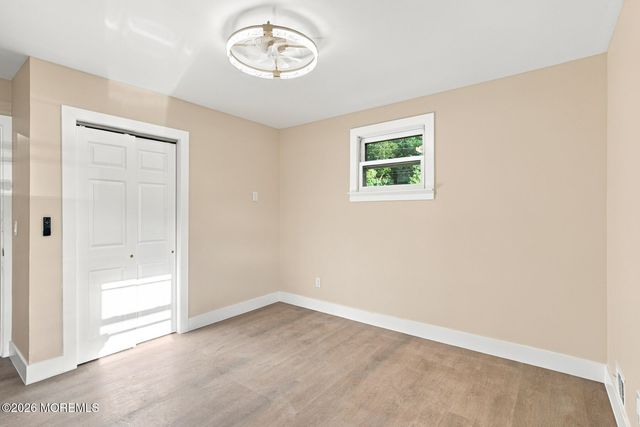 167 Crestview Drive, Middletown, NJ 07748