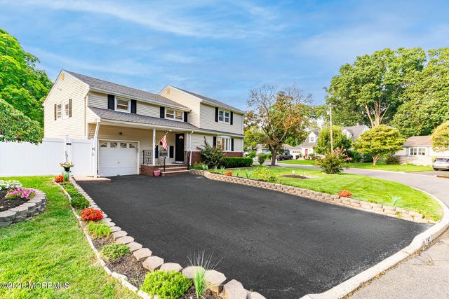 167 Crestview Drive, Middletown, NJ 07748