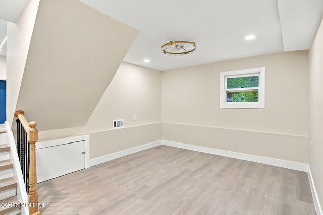 167 Crestview Drive, Middletown, NJ 07748