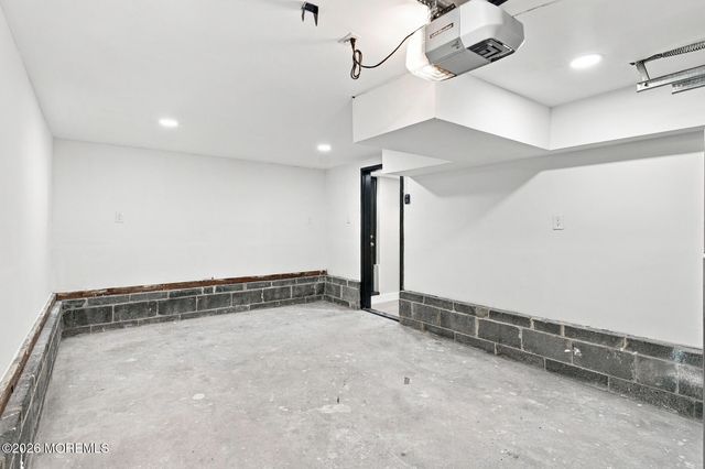 167 Crestview Drive, Middletown, NJ 07748