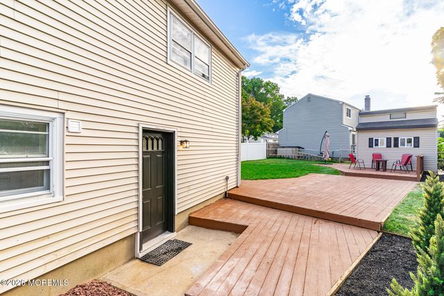 167 Crestview Drive, Middletown, NJ 07748