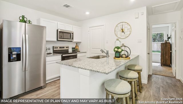2073 Zephyr Lily, San Antonio, TX 78221