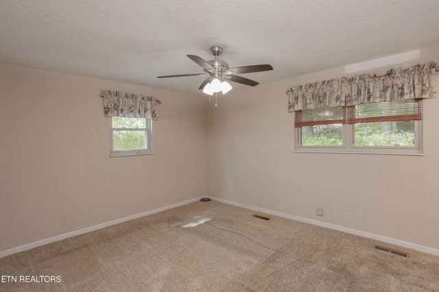 5029 Ridgemont Drive, Knoxville, TN 37918