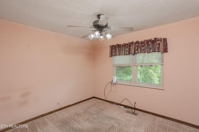 5029 Ridgemont Drive, Knoxville, TN 37918