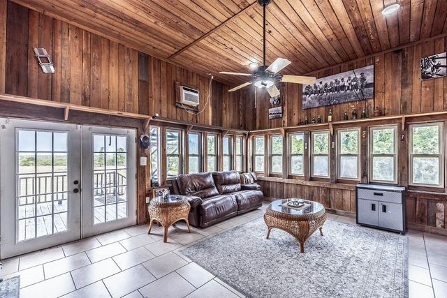 4765 Grand Caillou Road, Houma, LA 70363