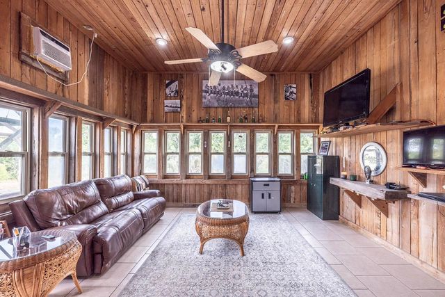4765 Grand Caillou Road, Houma, LA 70363