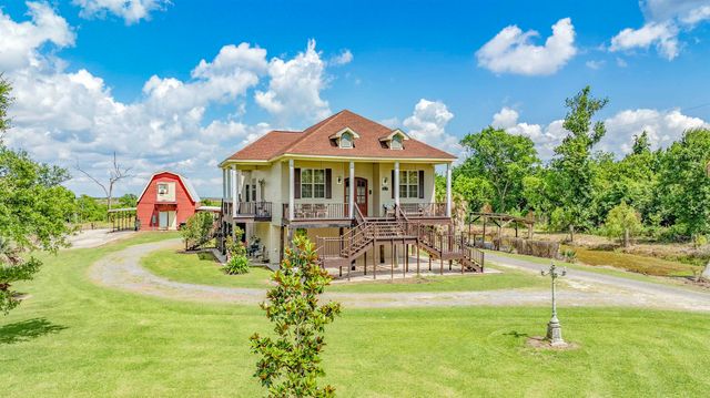 4765 Grand Caillou Road, Houma, LA 70363