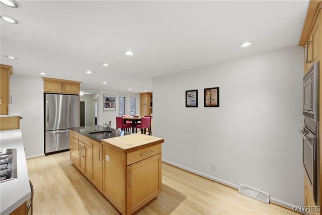 8070 Tonawanda Creek Road, Clarence, NY 14051